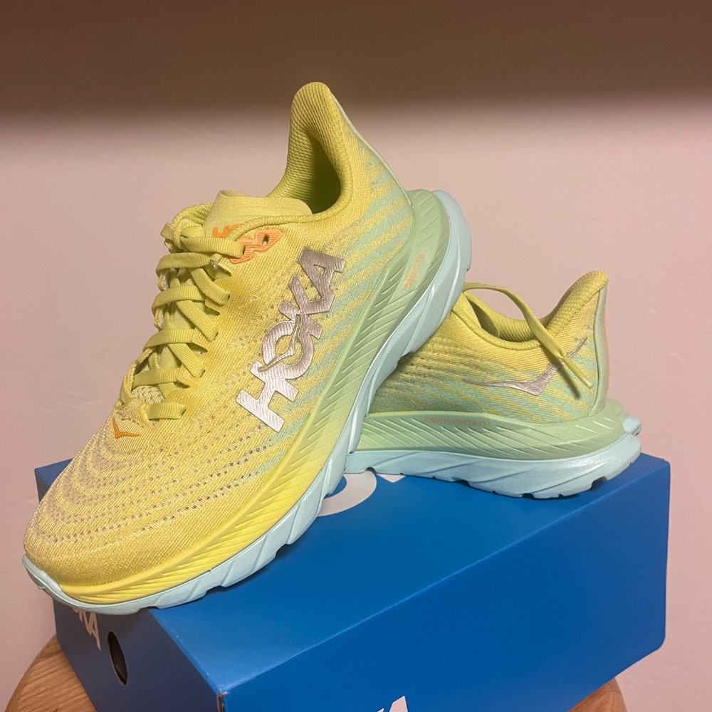 Hoka Mach 5 Women's Running Shoes- Unused